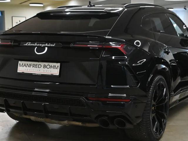 Lamborghini Urus AWD