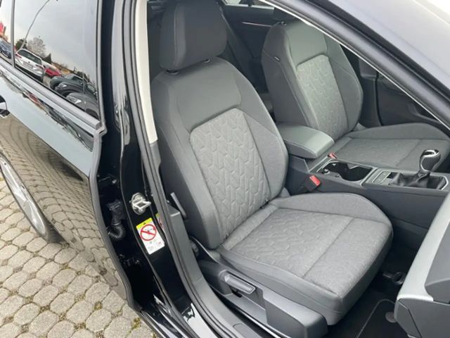 Volkswagen Golf 1.5 TSI Golf VIII Life