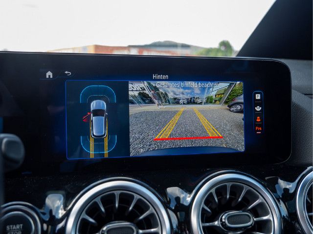 Mercedes-Benz EQA 300 4MATIC