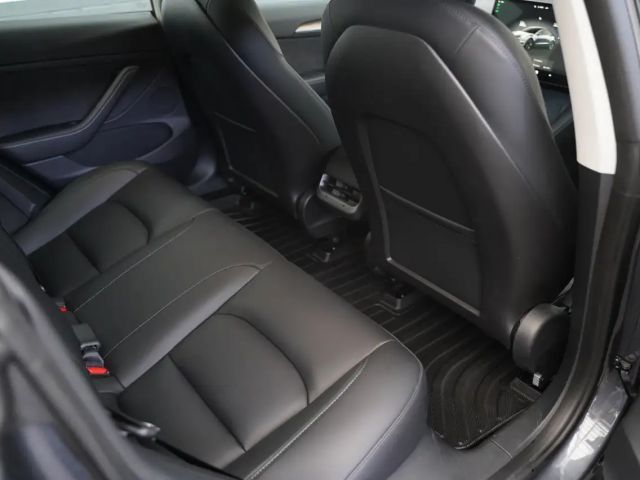 Tesla Model 3 Standard Range