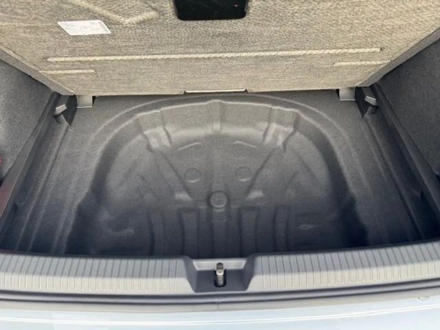 Volkswagen Golf 1.5 TSI R-Line