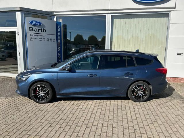 Ford Focus EcoBoost ST Line