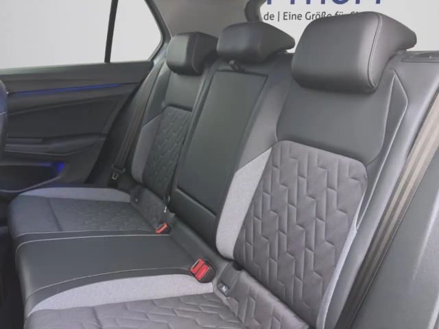 Volkswagen Golf 1.5 eTSI DSG