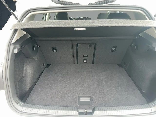 Volkswagen Golf 1.5 eTSI DSG Life