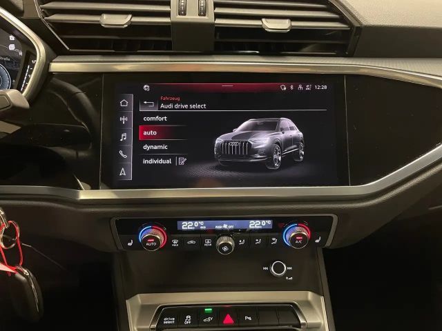 Audi Q3 45 TFSI Hybride