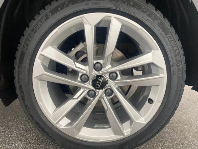 Audi A3 30 TFSI Sedan