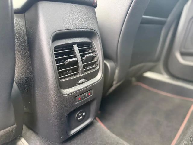 Ford Kuga Plug in Hybrid ST Line X