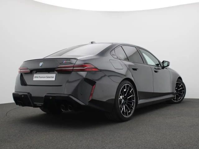 BMW M5 Drive pro Sedan