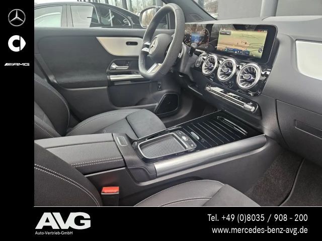 Mercedes-Benz GLA 200 AMG Line
