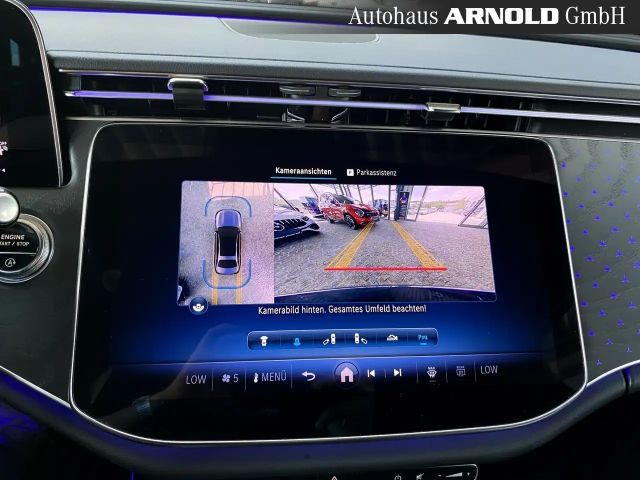 Mercedes-Benz E 200 AVANTGARDE Sedan