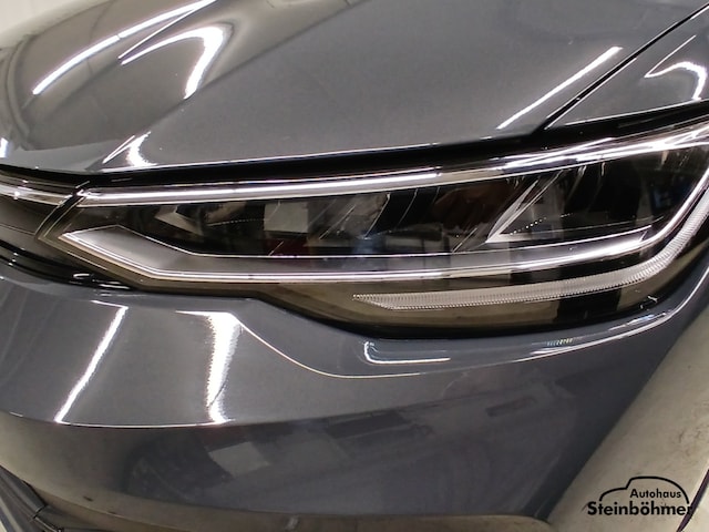 Volkswagen Golf 1.5 eTSI DSG Life Variant