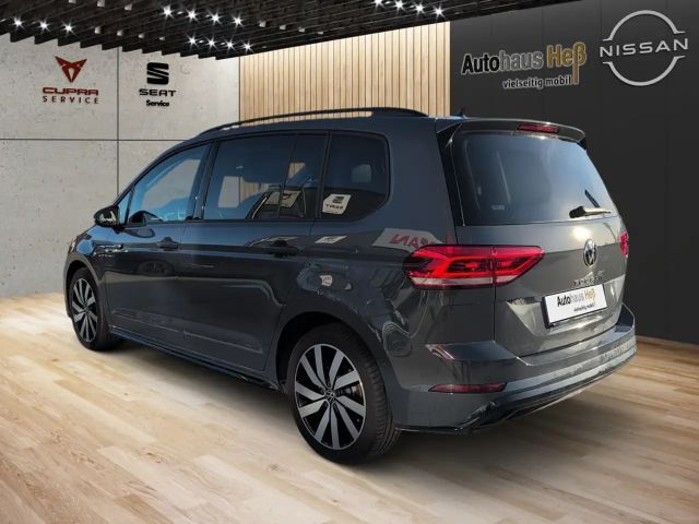 Volkswagen Touran 1.5 TSI DSG R-Line