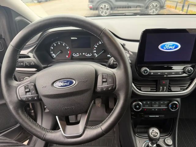 Ford Puma EcoBoost Titanium