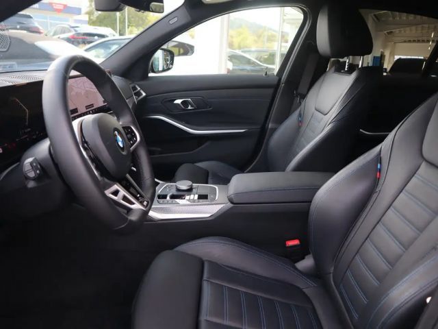 BMW 330 330i M-Sport Sedan xDrive