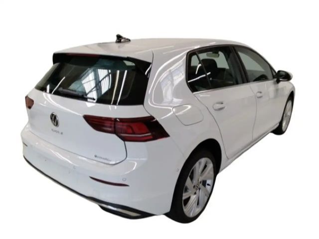 Volkswagen Golf DSG Style eHybrid