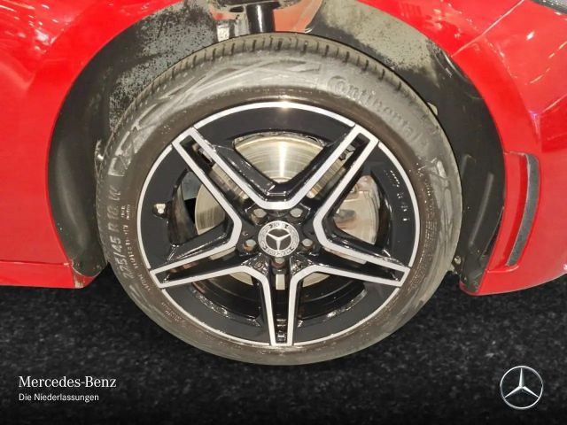 Mercedes-Benz A 250 A 250 e AMG Line