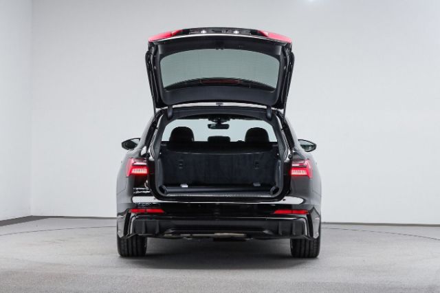 Audi S6 Avant Quattro