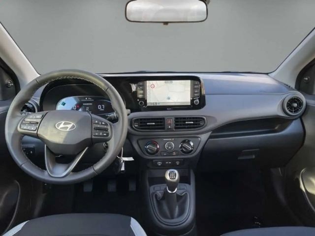 Hyundai i10 1.0