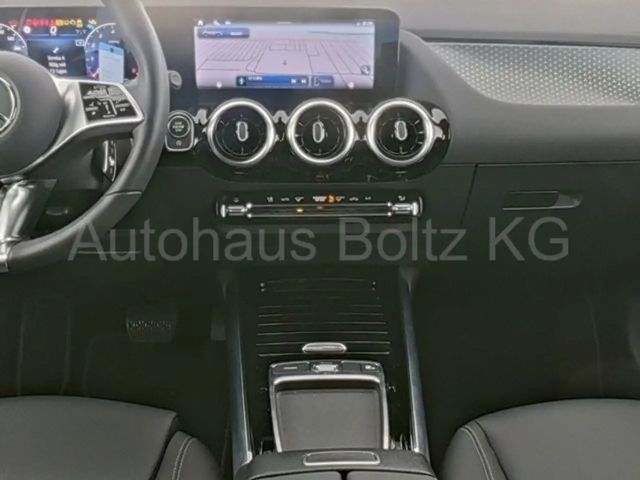 Mercedes-Benz GLA 180 ENp 50600 Pano Winter P el Klappe Kamera