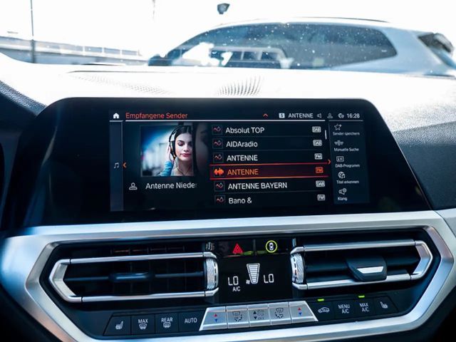 BMW 320 Sedan xDrive