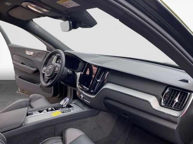 Volvo XC60 Dark Plus