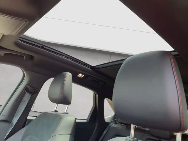 Ford Kuga Plug in Hybrid ST Line X