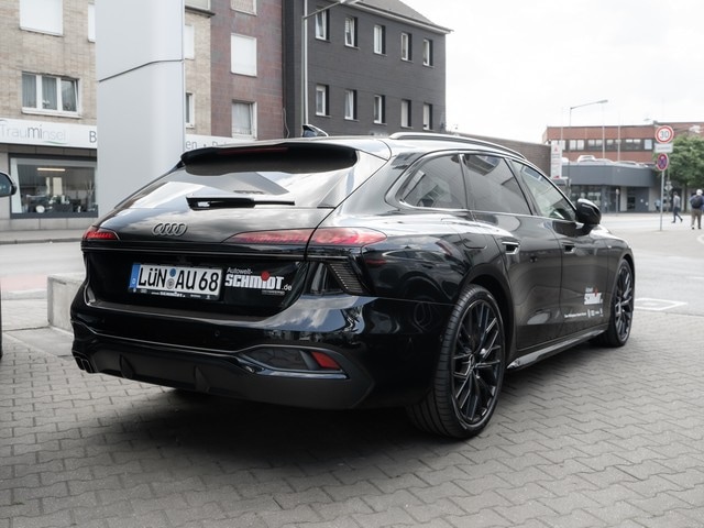 Audi A6 Avant Quattro S-Tronic