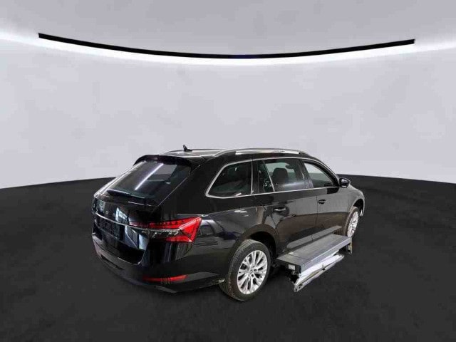 Skoda Superb 2.0 TDI Combi Style Style