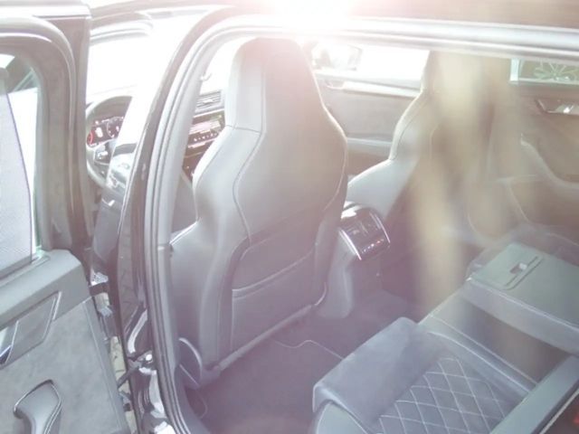 Skoda Superb 2.0 TSI 4x4 Combi Sportline