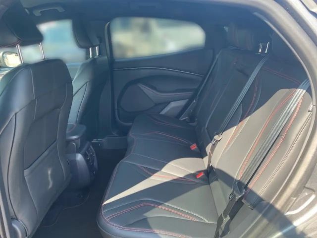 Ford Mustang Mach-E Extended range