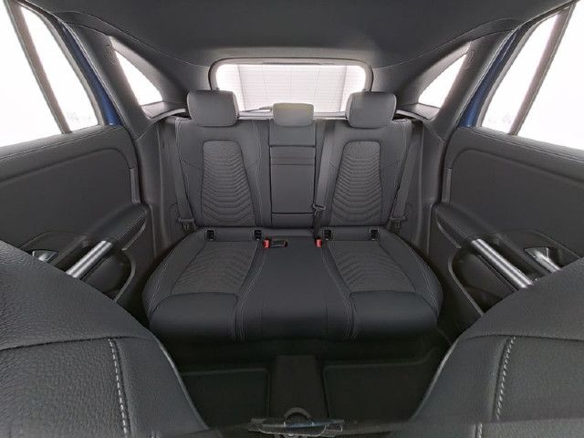 Mercedes-Benz EQA 300 4MATIC