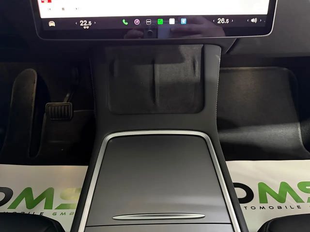 Tesla Model Y AWD Long Range