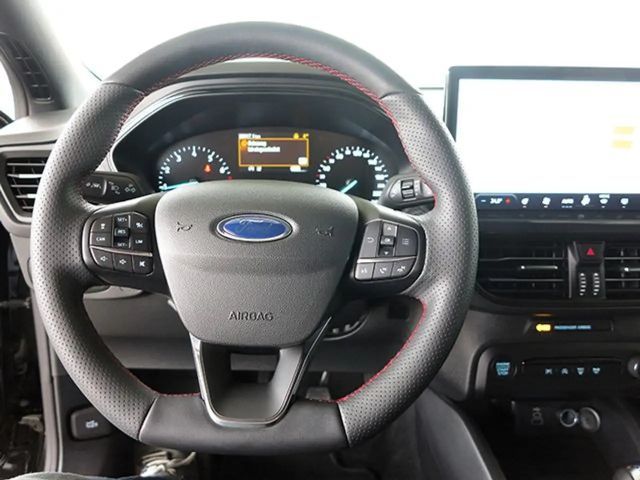 Ford Focus ST Line Wagon