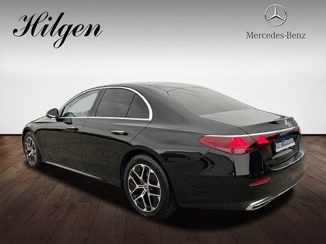 Mercedes-Benz E 200 AVANTGARDE Sedan