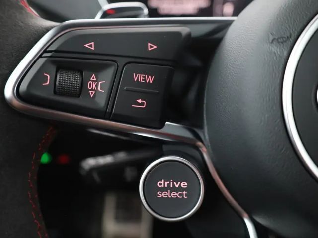 Audi RS Q3 Audi TT RS Coupé