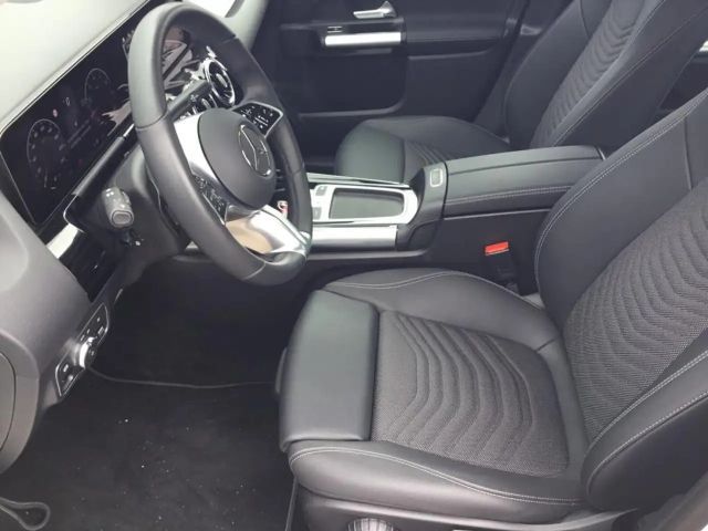 Mercedes-Benz B 180 NAVI/LED/KAMERA/AHK