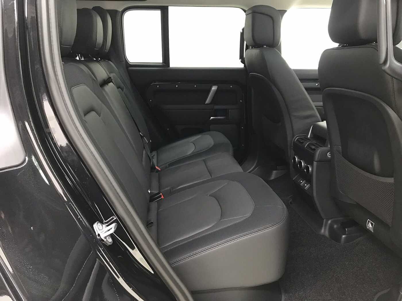 Land Rover Defender 110 Dynamic HSE