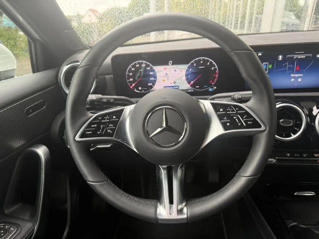 Mercedes-Benz A 180 Progressive