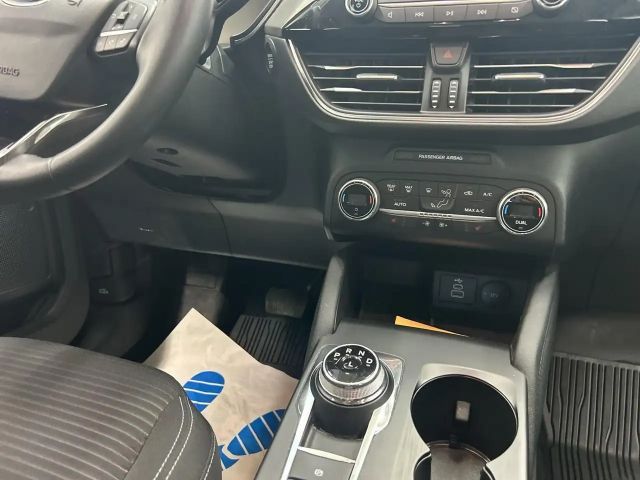 Ford Kuga AWD Titanium