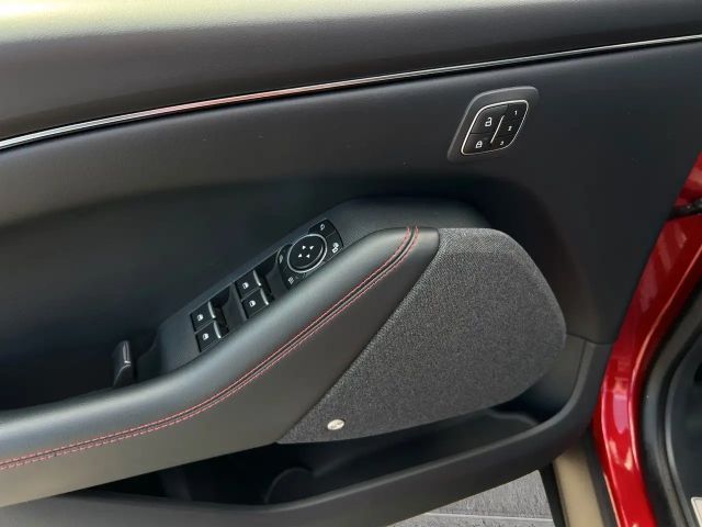 Ford Mustang Mach-E 75 kWh AWD