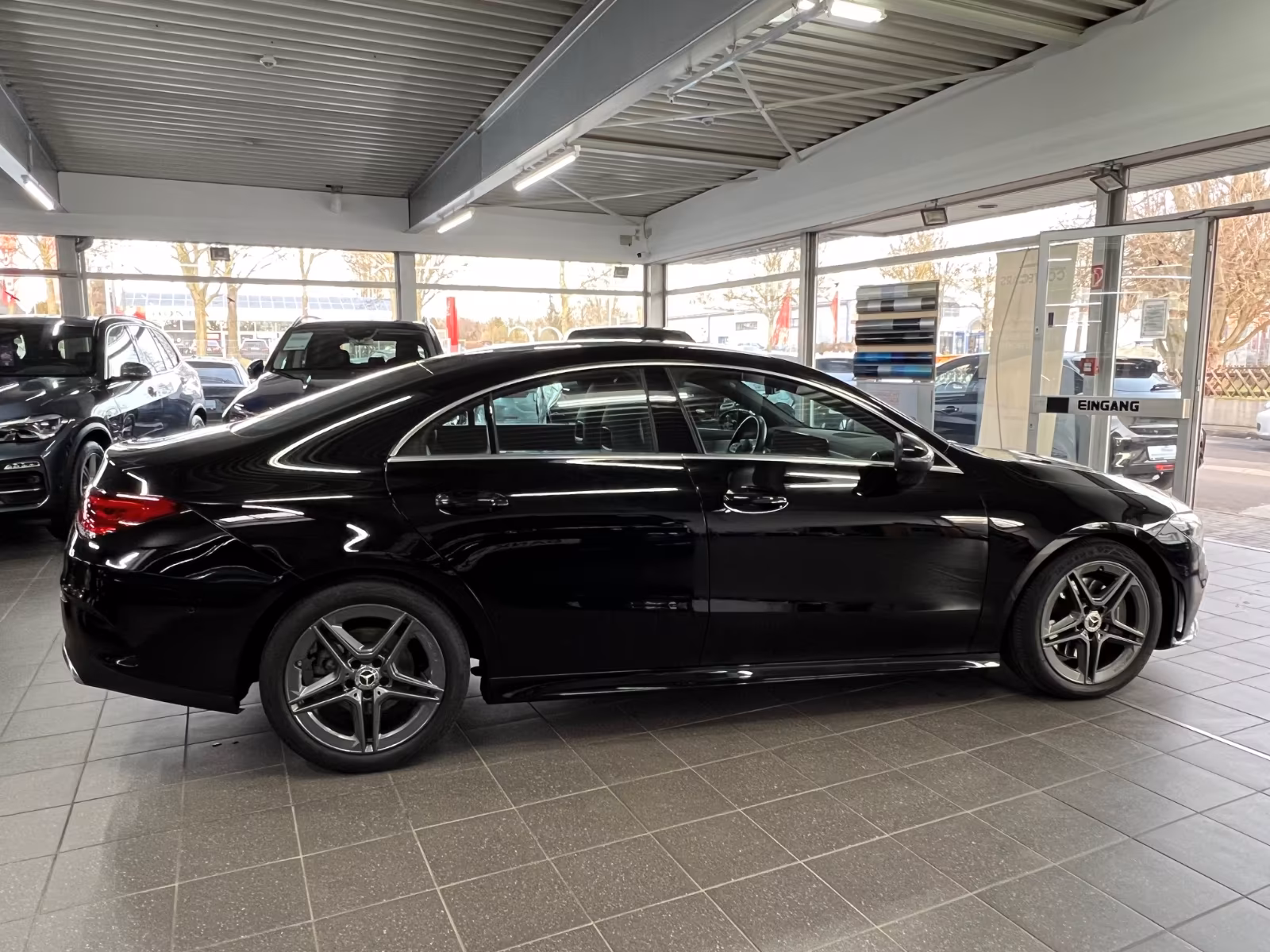 Mercedes-Benz CLA 200 AMG Line