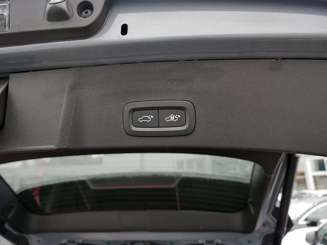 Volvo XC40 Bright Plus Recharge T5