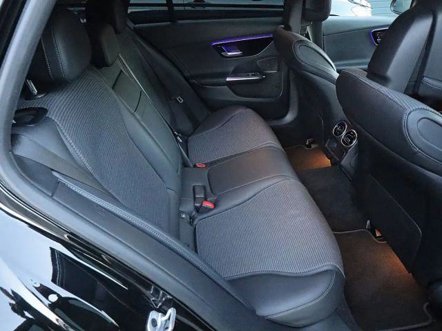 Mercedes-Benz C 220 4MATIC C 220 d Estate