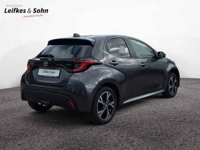 Toyota Yaris Hatchback Hybride VVT-i