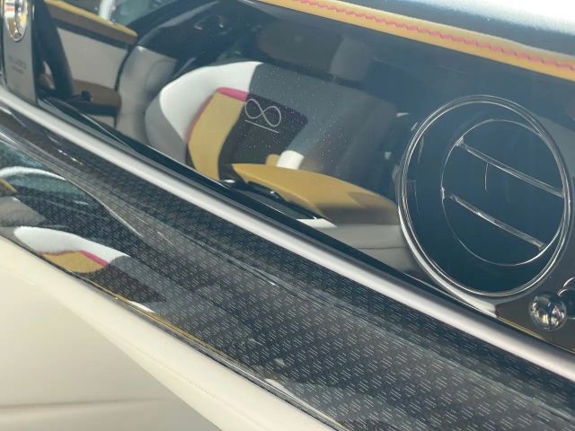 Rolls-Royce Ghost Black Badge - Bespoke/Shooting Star/2 Tone