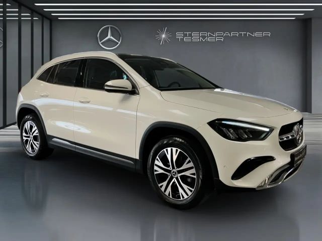 Mercedes-Benz GLA 200 Progressive