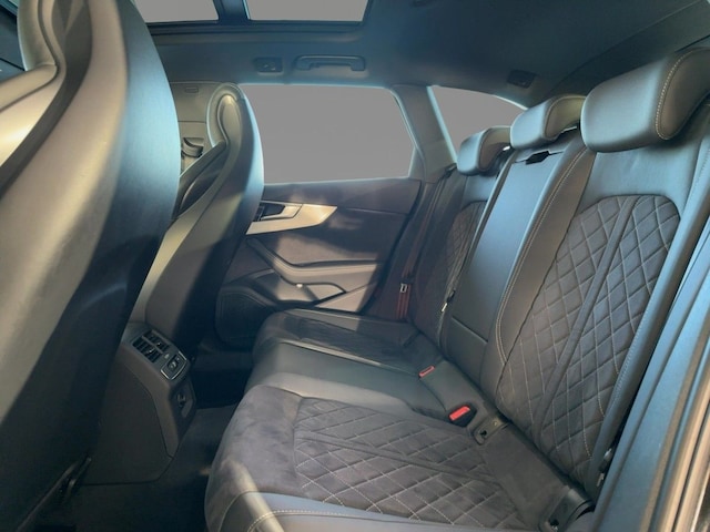 Audi S4 Avant Quattro