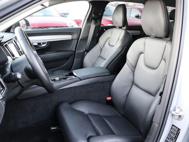 Volvo V90 AWD Dark Plus Recharge