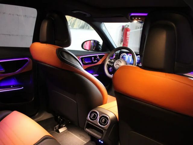 Mercedes-Benz C 200 AMG Line Sedan