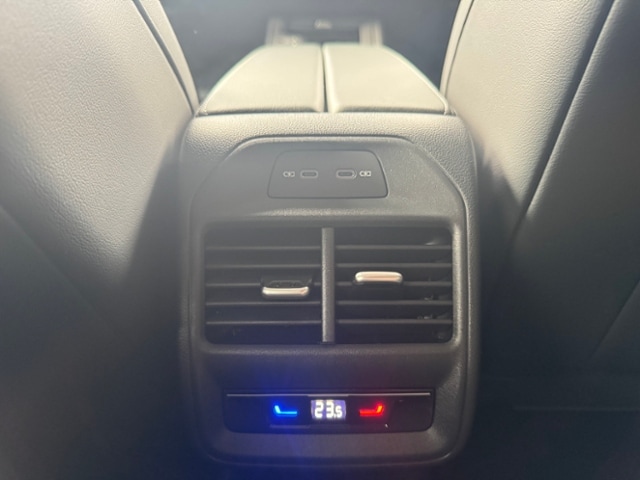 Volkswagen Passat 1.5 eTSI DSG Variant